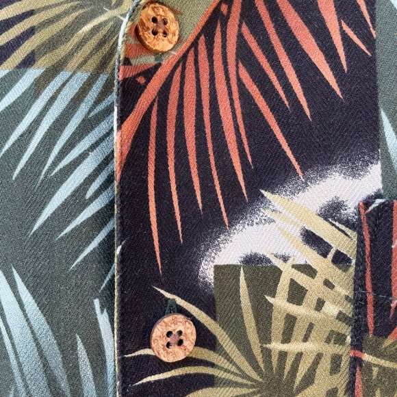 Cafe' Havana Men's Size Large 100% Silk Short Sleeve Button Down Hawaiian Shirt - Picture 2 of 4